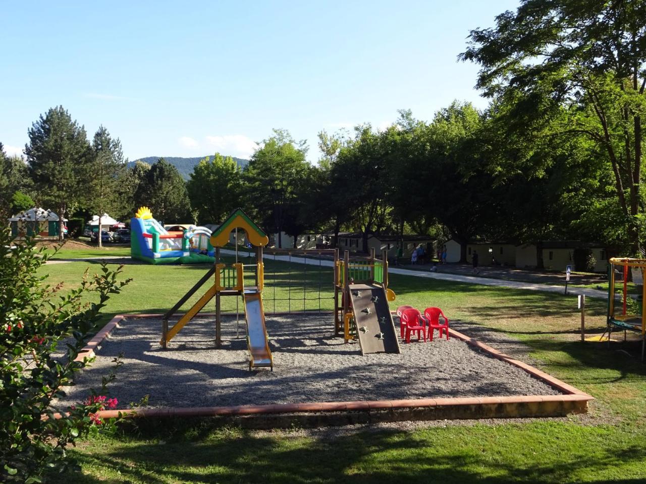 Camping 3 Etoiles - Piscine Chauffee - Vue Montagne Saint-Girons (Ariege) Exterior foto